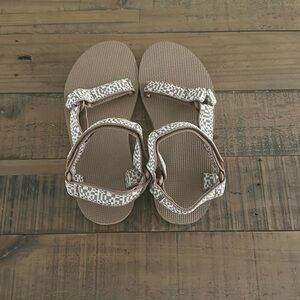 NEW Teva Sandals